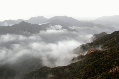 (厨房灶台朝什么方向好)请问厨房灶台向南怎么样？